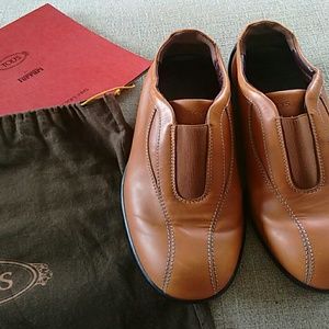 Caramel-Colored Tod's Driving Shoes
